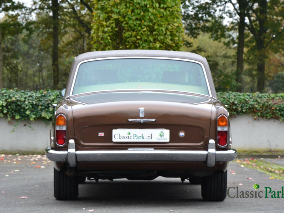 Image 4/50 of Rolls-Royce Silver Shadow I (1973)