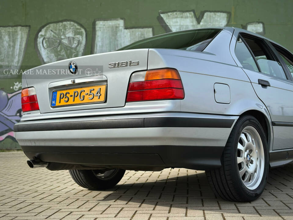 Imagen 11/100 de BMW 318is (1996)
