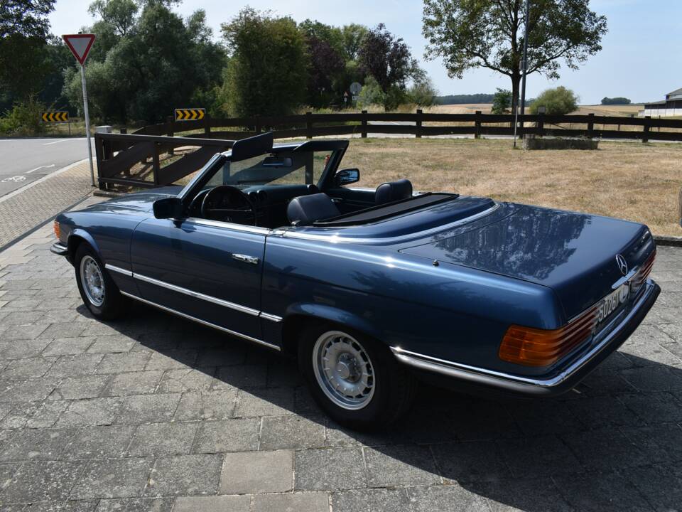 Image 6/25 de Mercedes-Benz 450 SL (1980)