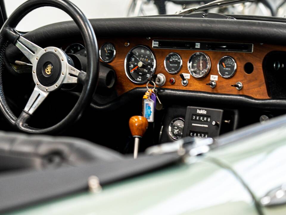 Imagen 6/21 de Sunbeam Tiger Mk II (1967)