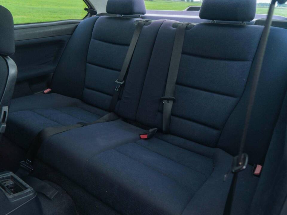 Bild 18/40 von BMW 316i (1998)