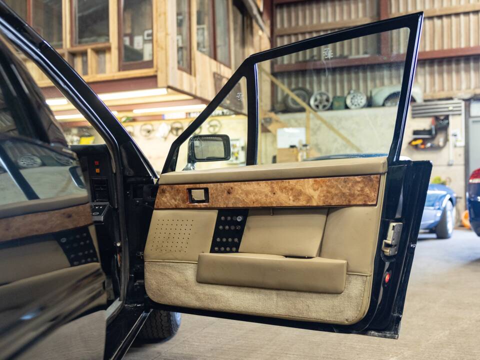 Image 33/44 de Aston Martin Lagonda (1981)