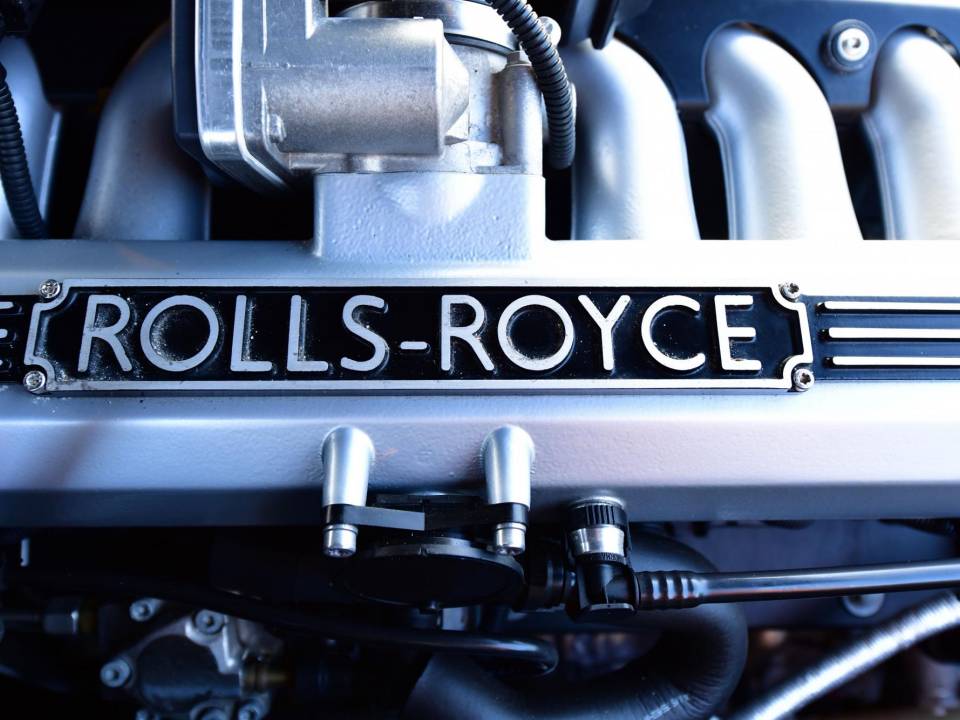 Image 45/50 de Rolls-Royce Phantom VII (2010)
