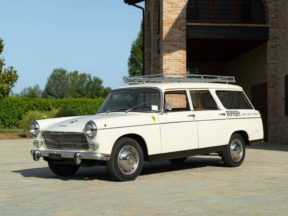 Immagine 1/50 di Peugeot 404 Familiale (1965)
