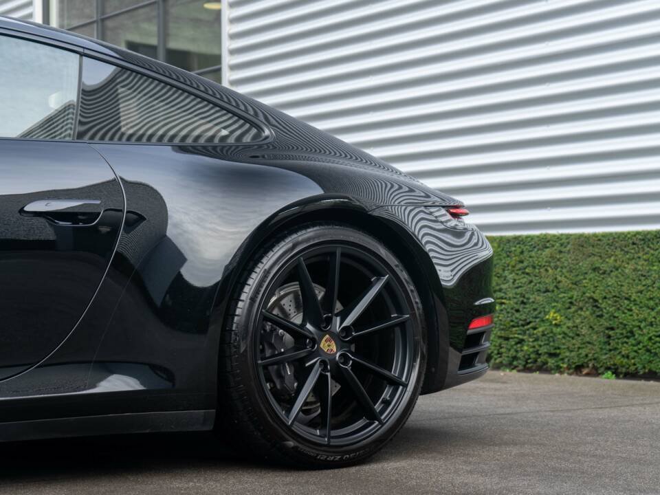 Image 5/30 of Porsche 911 Carrera (2022)