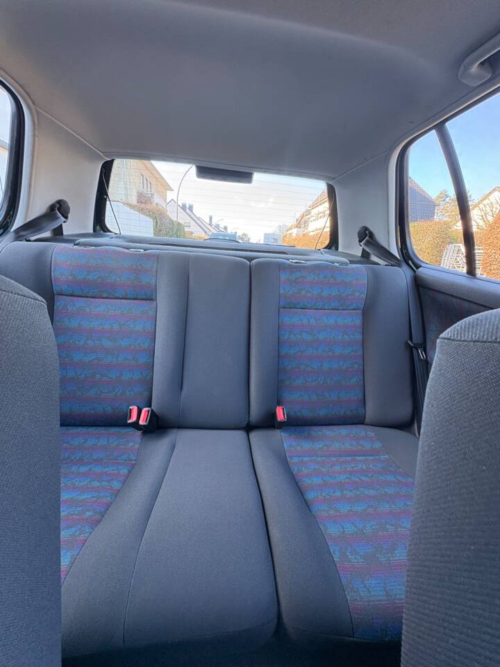 Bild 14/17 von Volkswagen Polo III 1.4 (1996)