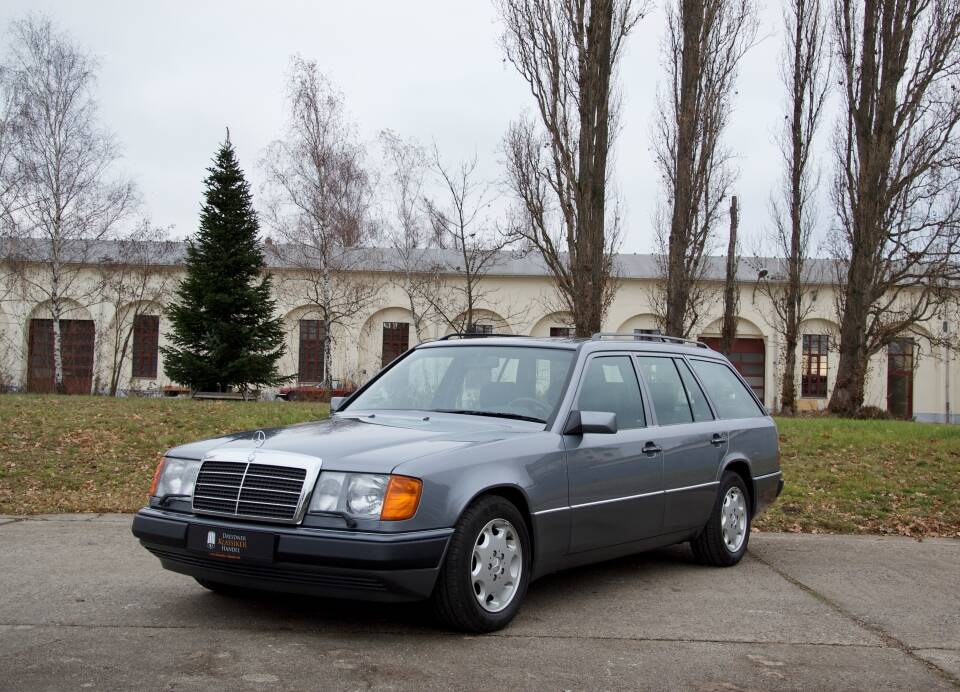 Bild 1/32 von Mercedes-Benz 280 TE (1993)