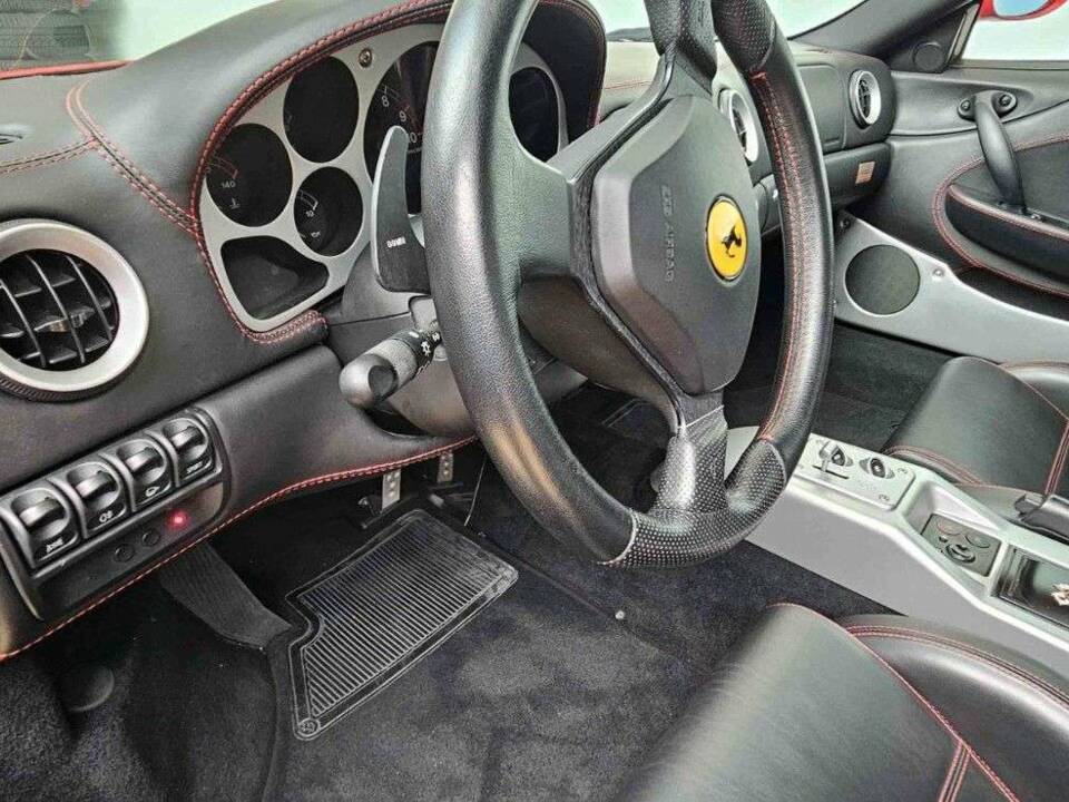 Bild 17/25 von Ferrari 360 Spider (2006)