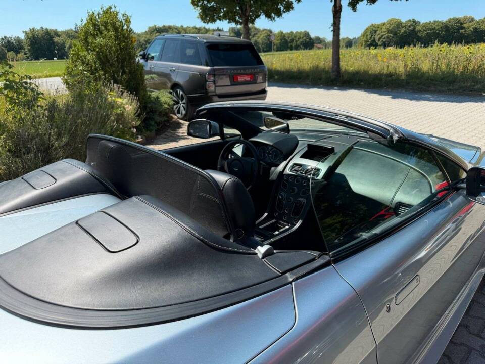 Image 12/43 of Aston Martin V8 Vantage S (2017)
