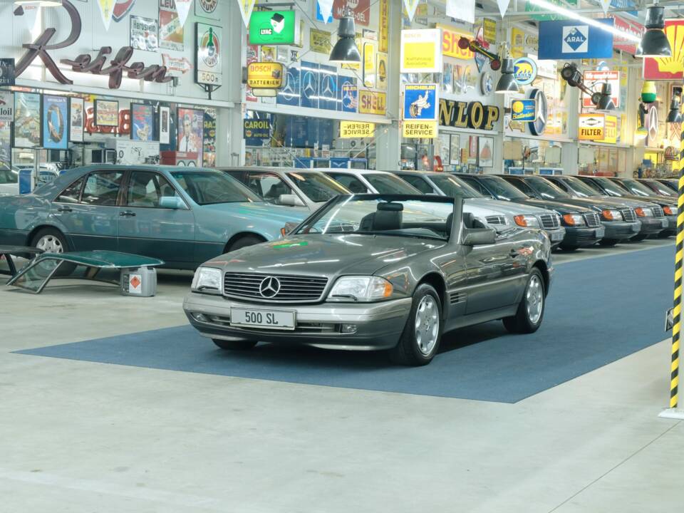 Image 16/50 of Mercedes-Benz SL 500 (1994)