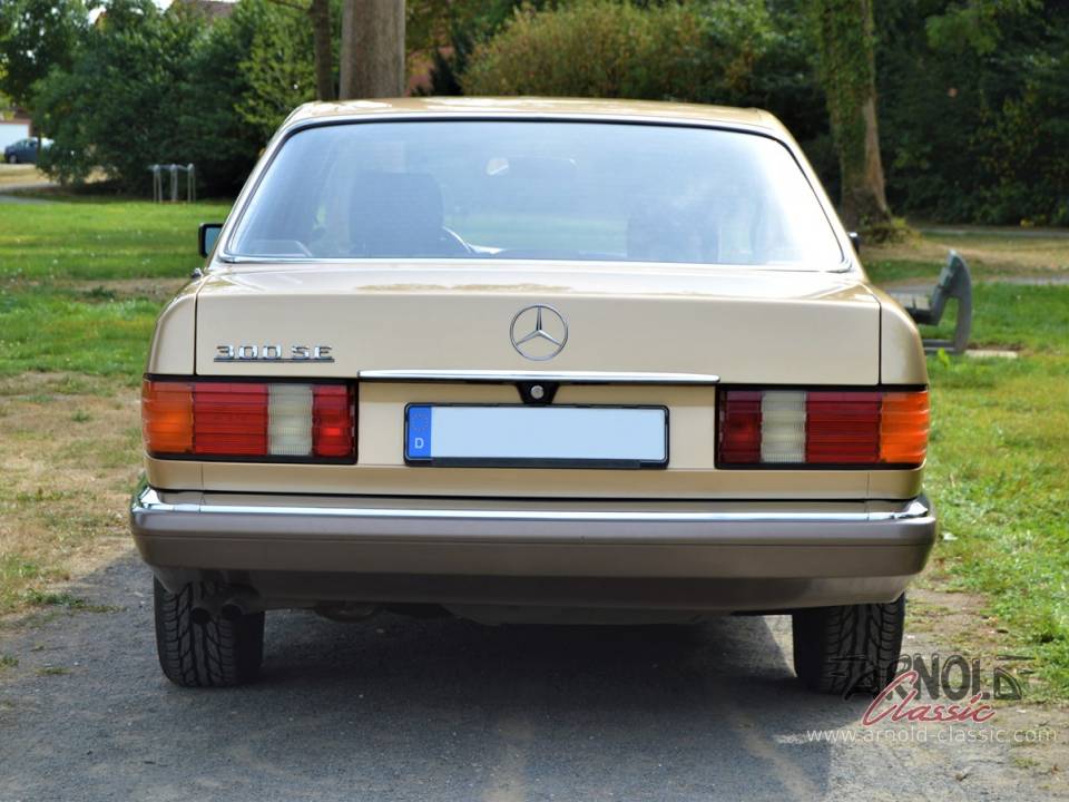 Image 5/39 de Mercedes-Benz 300 SE (1986)