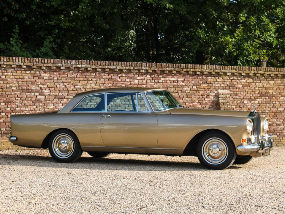 Image 45/50 of Rolls-Royce Silver Cloud III "Chinese Eyes" (1965)
