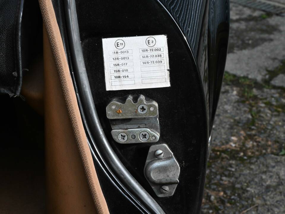 Image 38/50 de Jaguar Type E V12 (1974)