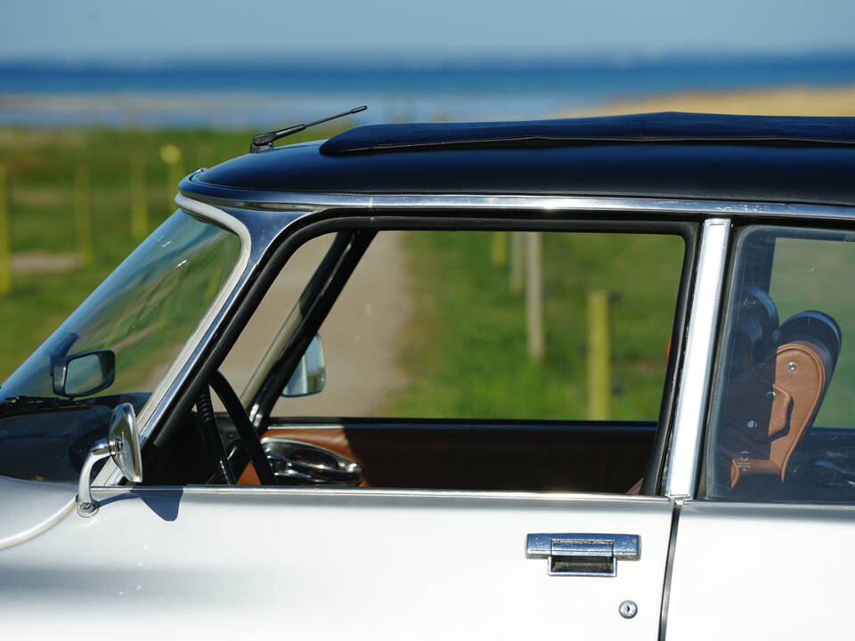 Image 7/24 of Citroën DS 23 IE (1975)