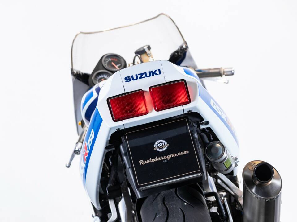 Image 23/50 of Suzuki DUMMY (1992)