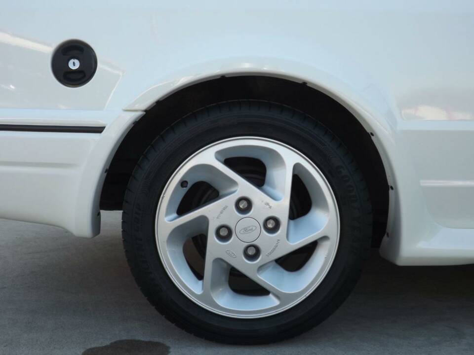 Bild 44/50 von Ford Escort turbo RS (1987)