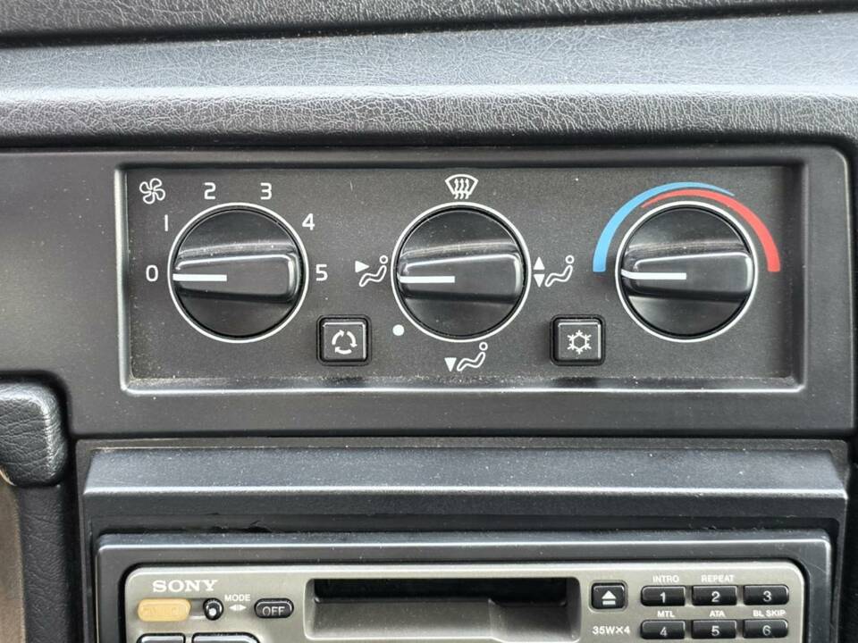 Bild 17/35 von Volvo 940 2.0i Turbo (1996)