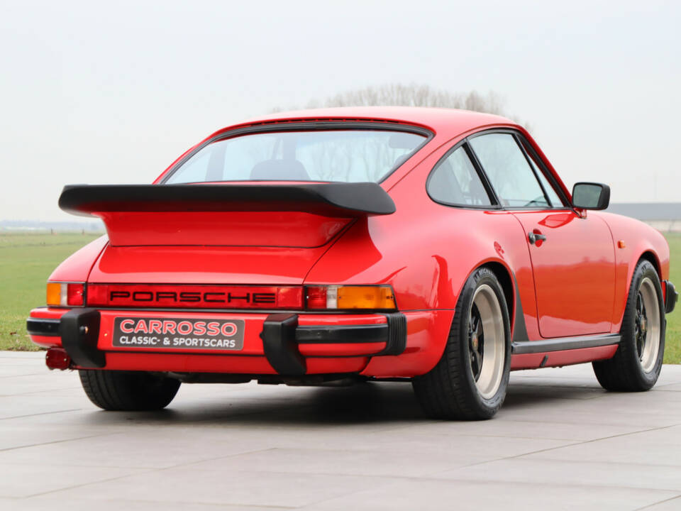 Immagine 2/50 di Porsche 911 SC 3.0 (1982)