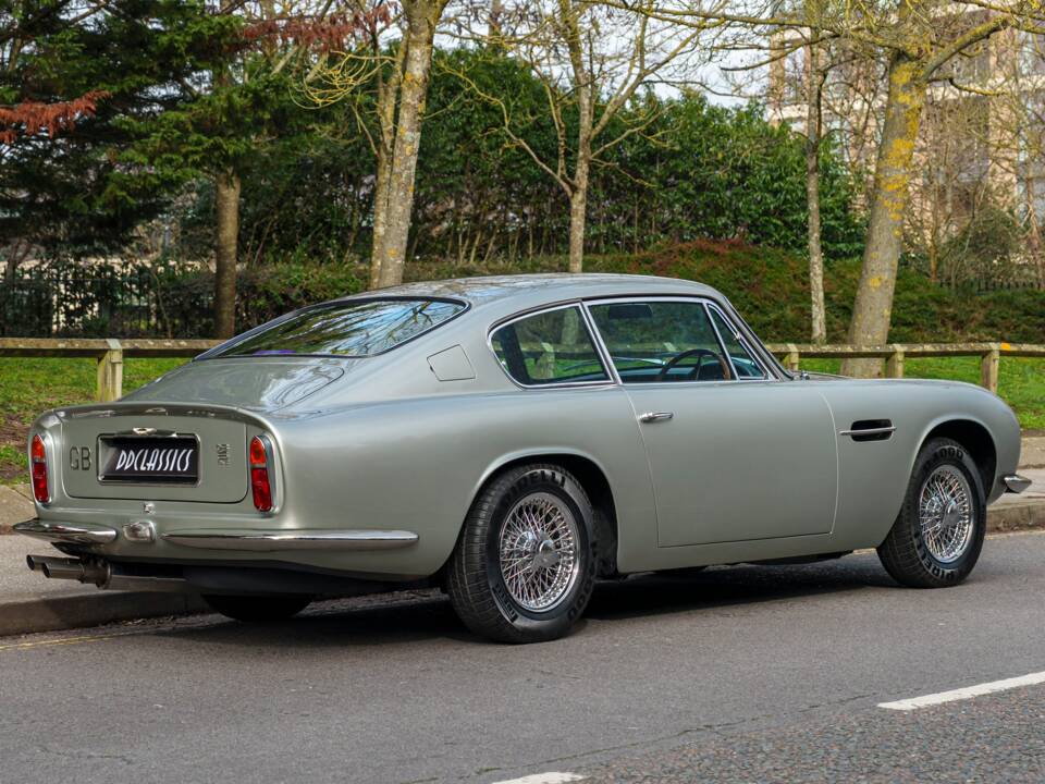 Bild 3/27 von Aston Martin DB 6 Mk II (1971)