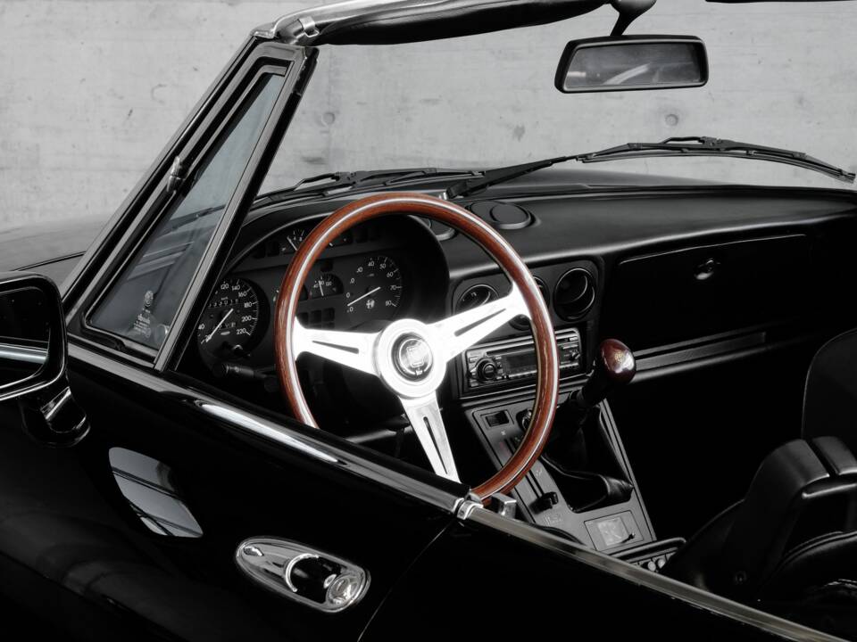 Bild 15/48 von Alfa Romeo 2.0 Spider (1993)