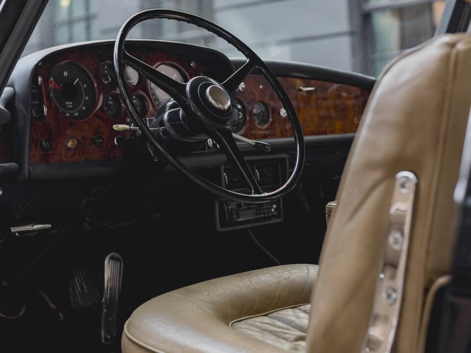 Immagine 25/30 di Bentley S 3 Continental (1965)