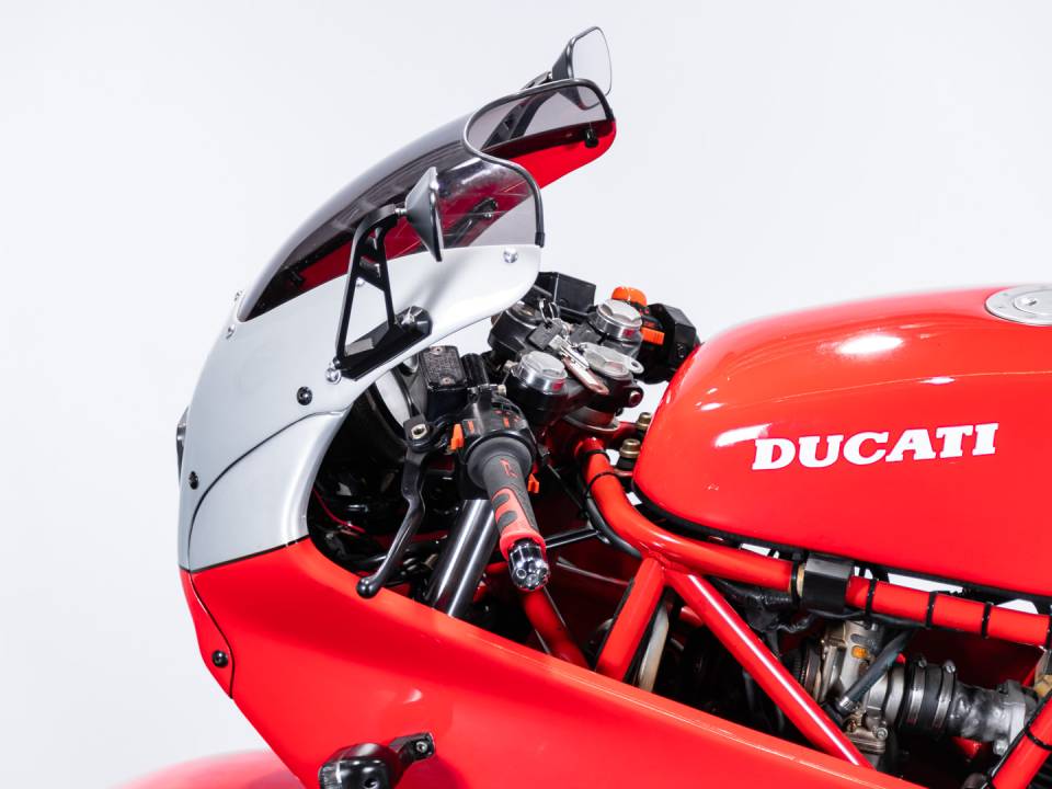 Immagine 19/46 di Ducati DUMMY (1989)