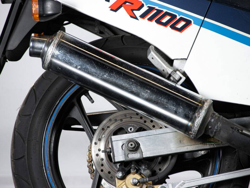 Immagine 27/47 di Suzuki GSX-R 1100 (1987)
