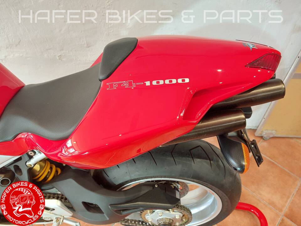 Afbeelding 31/47 van MV Agusta F4 1000 S (2004)