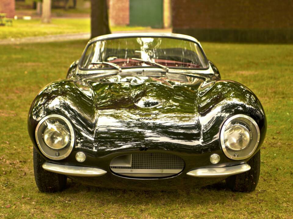 Image 4/50 of Jaguar XK-SS (1967)