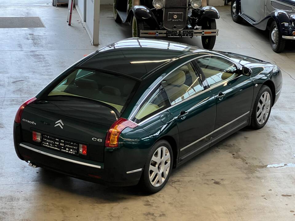 Image 3/51 of Citroën C6 3.0 V6 (2006)