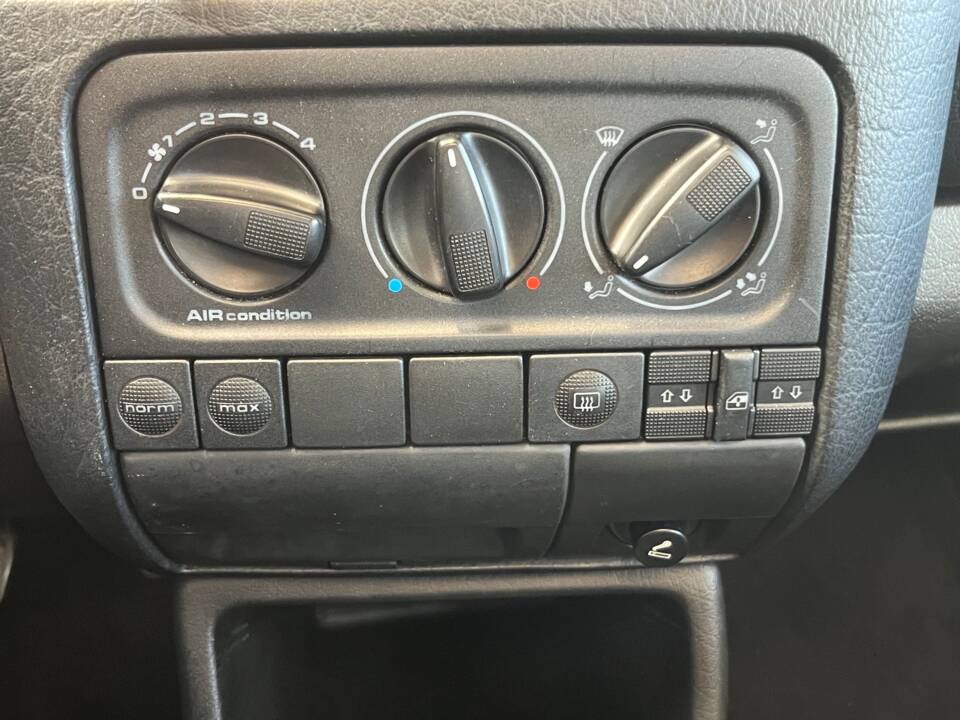 Bild 3/43 von Volkswagen Golf III 2.8 VR6 (1992)