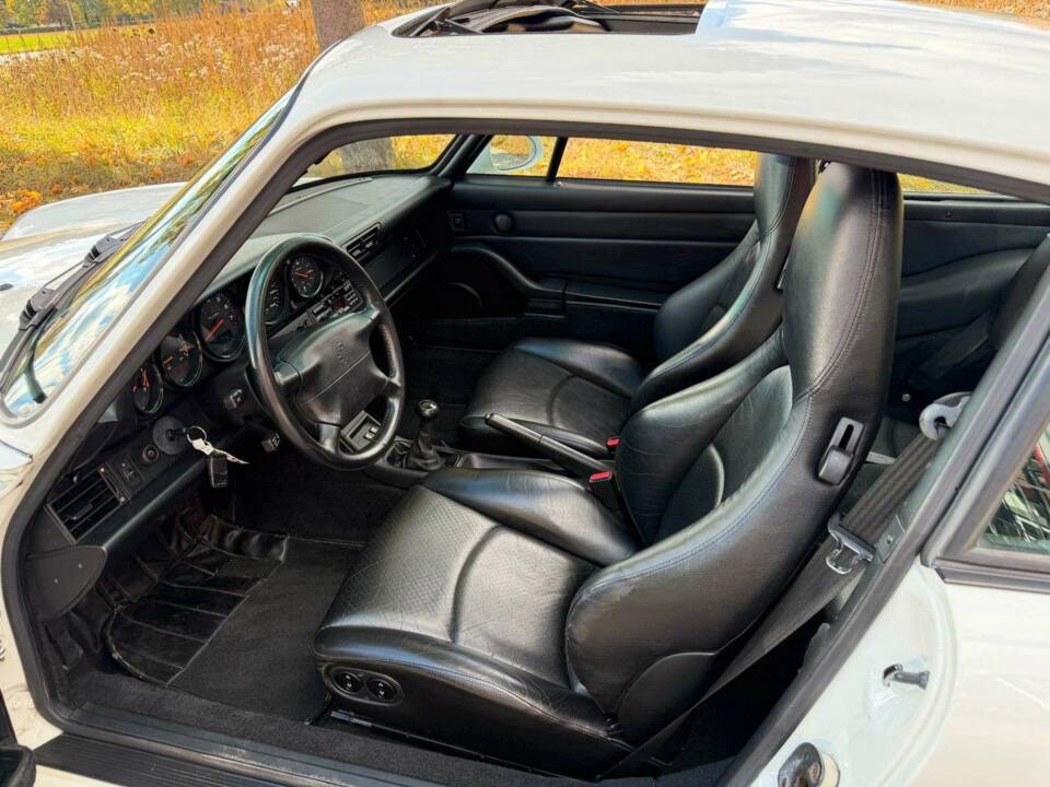Bild 14/40 von Porsche 911 Carrera (1993)