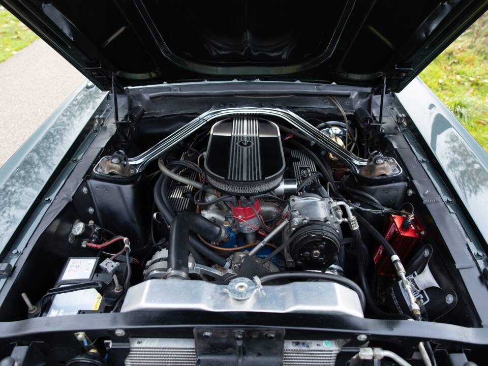 Image 40/44 of Ford Mustang 351 (1967)