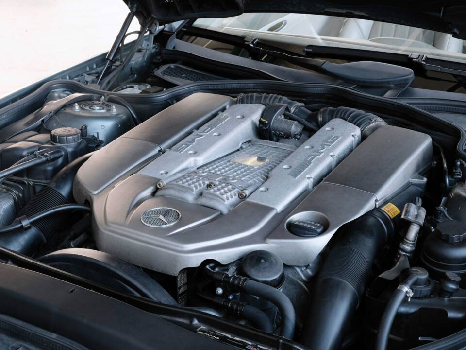Bild 26/38 von Mercedes-Benz SL 55 AMG (2002)