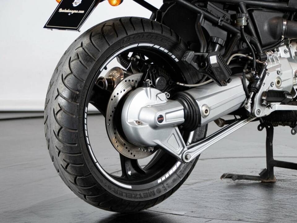 Image 13/50 de BMW R 1100 R (1998)