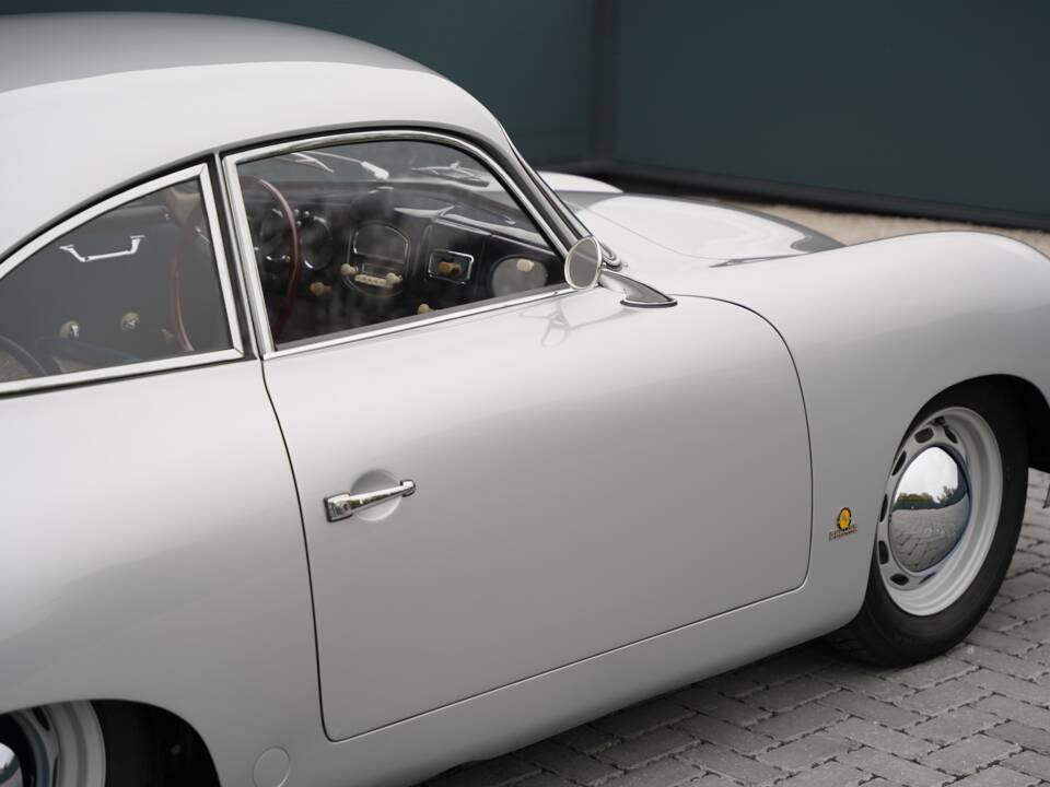 Bild 44/50 von Porsche 356 1500 Super (1953)