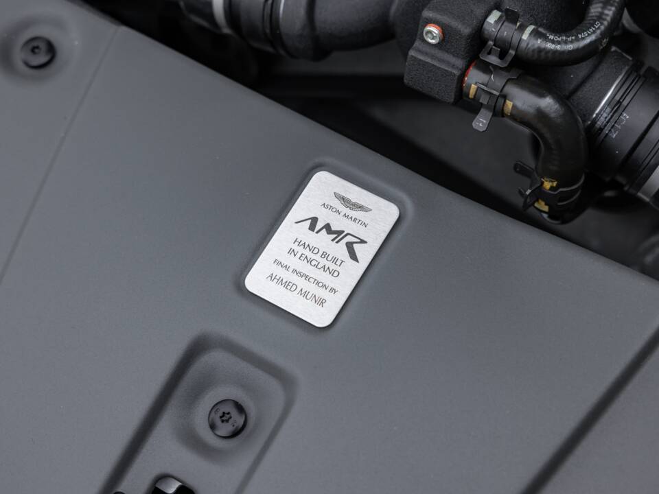 Bild 68/84 von Aston Martin V12 Vantage AMR Roadster (2018)