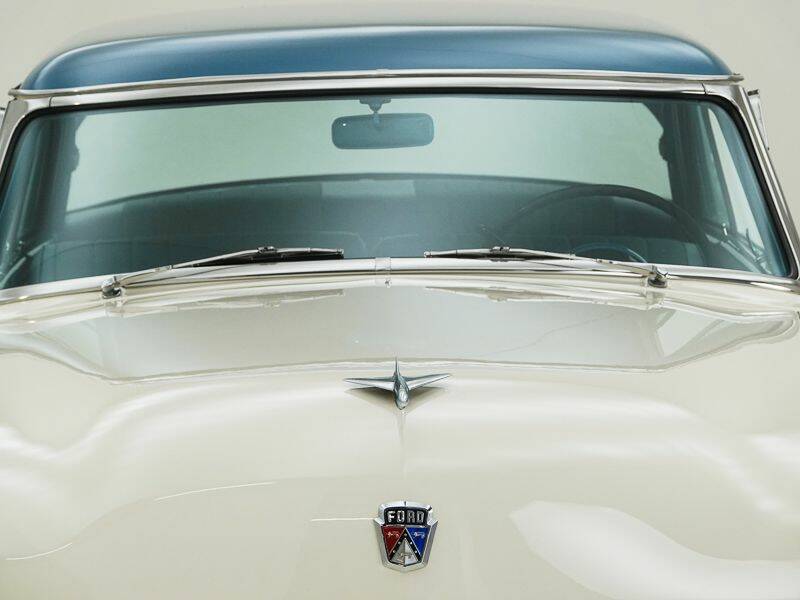 Imagen 7/15 de Ford Crestline Victoria (1954)