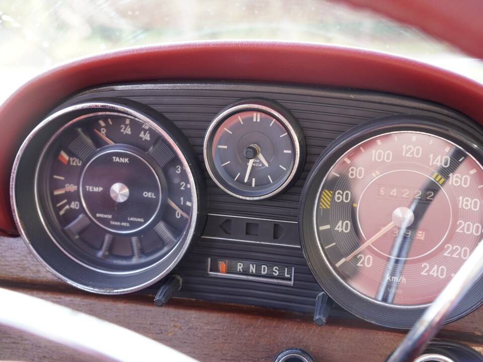 Bild 10/16 von Mercedes-Benz 280 S (1971)