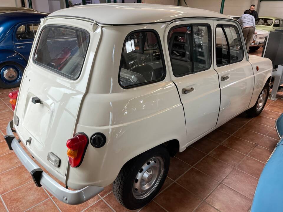 Immagine 45/54 di Renault R 4 TL (1987)