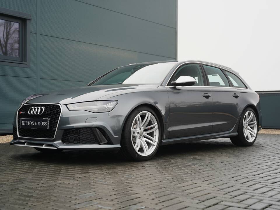 Immagine 11/50 di Audi RS6 Avant (2015)
