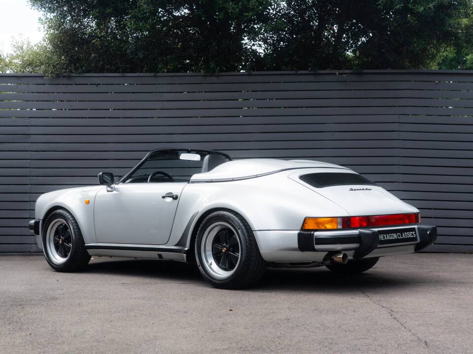 Image 10/68 of Porsche 911 Speedster 3.2 (1989)