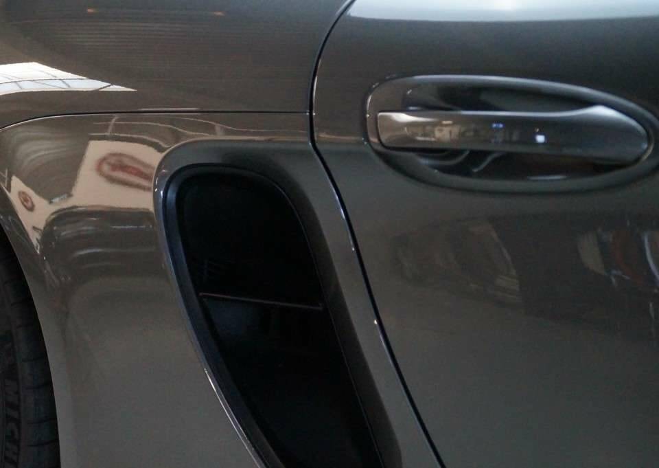 Image 39/50 of Porsche Boxster Spyder (2016)