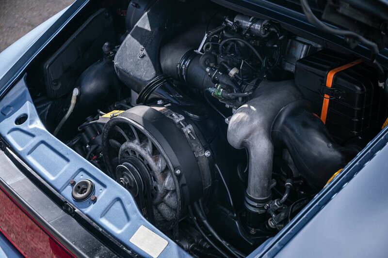 Bild 27/33 von Porsche 911 Carrera 2 (1990)