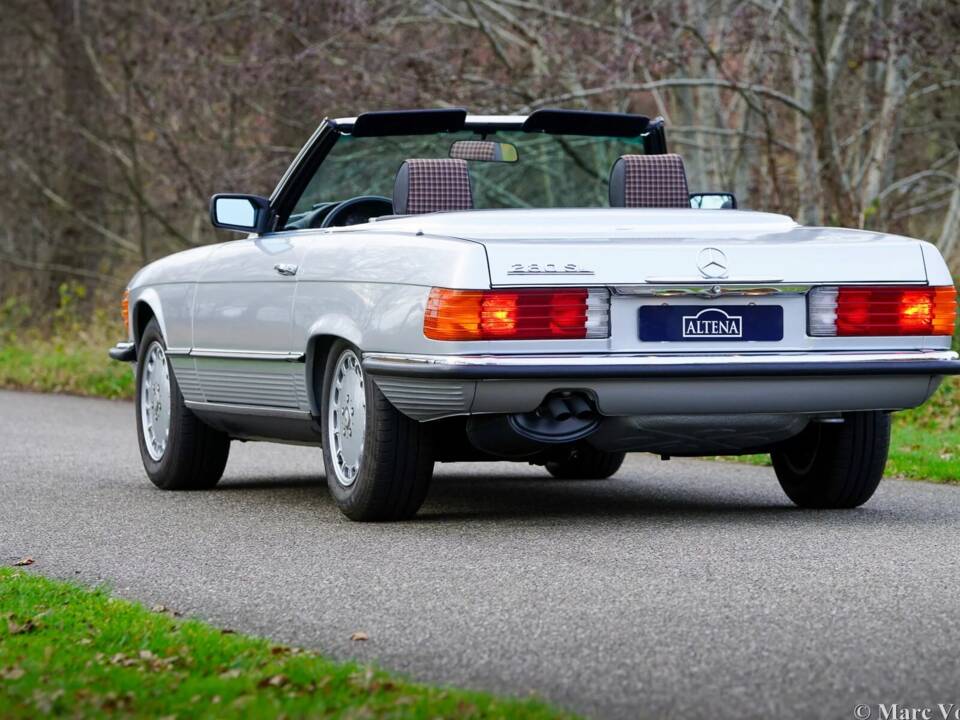 Bild 51/59 von Mercedes-Benz 280 SL (1985)