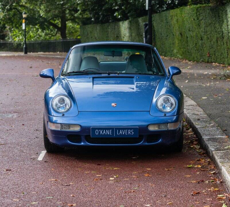 Immagine 39/41 di Porsche 911 Carrera S (1997)