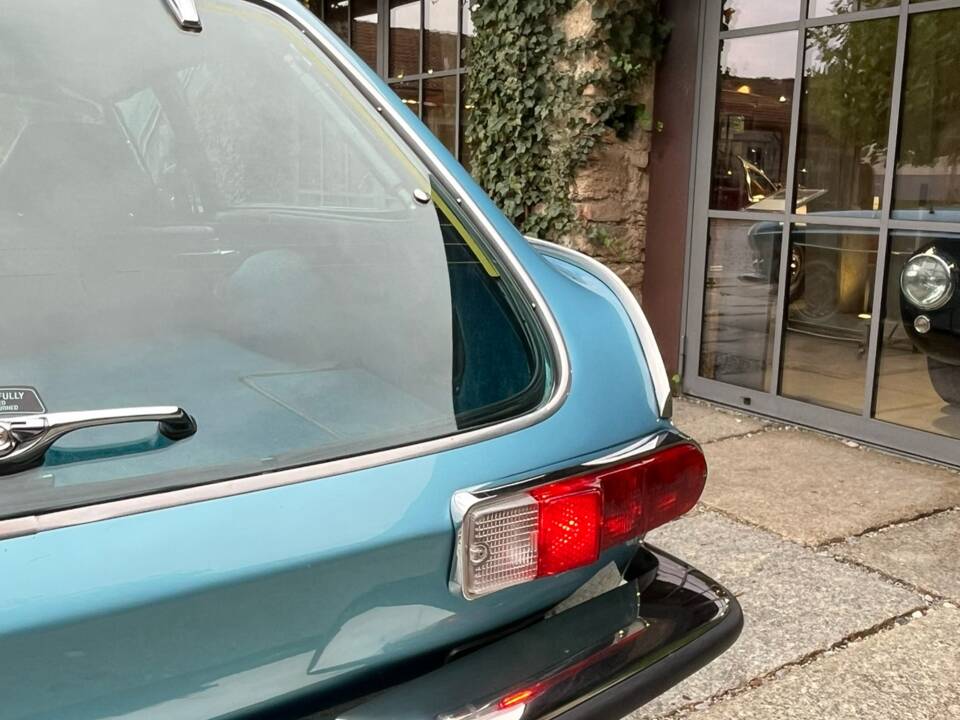 Bild 8/35 von Volvo 1800 ES (1973)