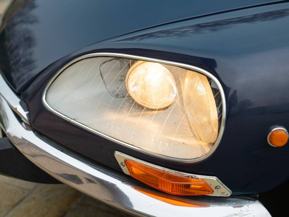 Obraz 22/50 pojazdu Citroën DS 20 (1972)