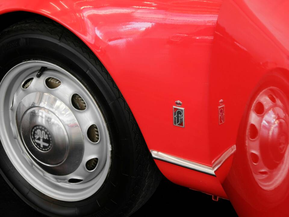 Afbeelding 35/46 van Alfa Romeo Giulia 1600 Spider (1963)