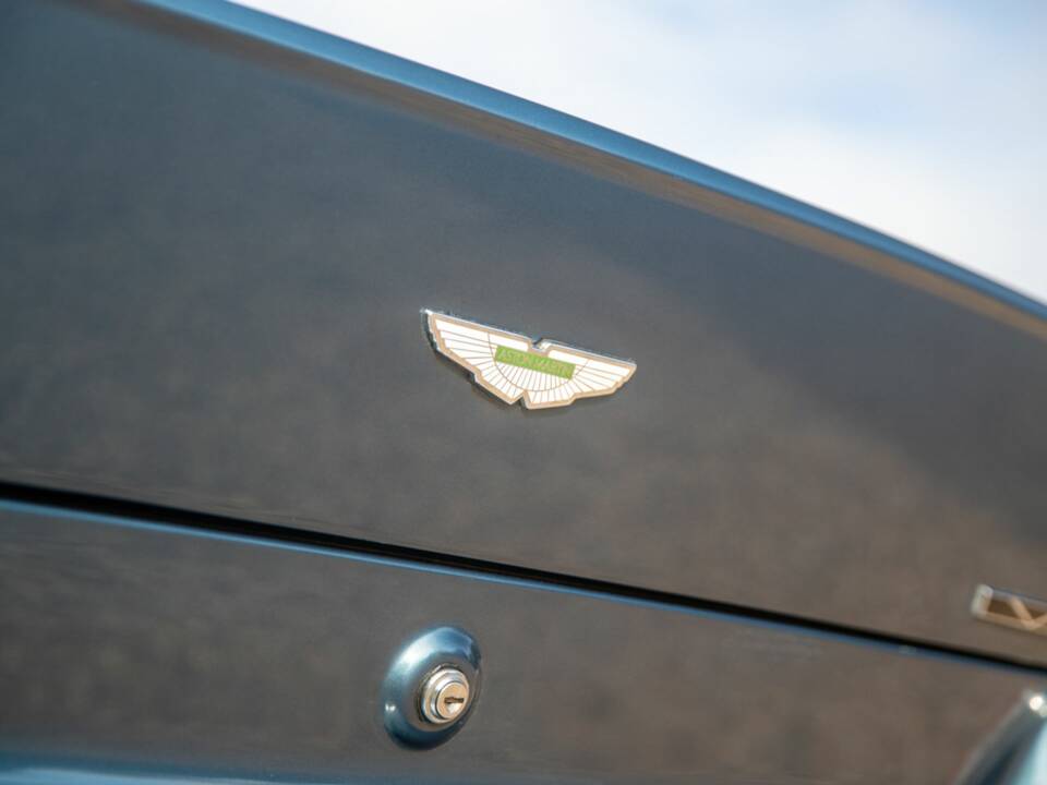 Bild 31/50 von Aston Martin V8 Vantage Volante X-Pack (1988)